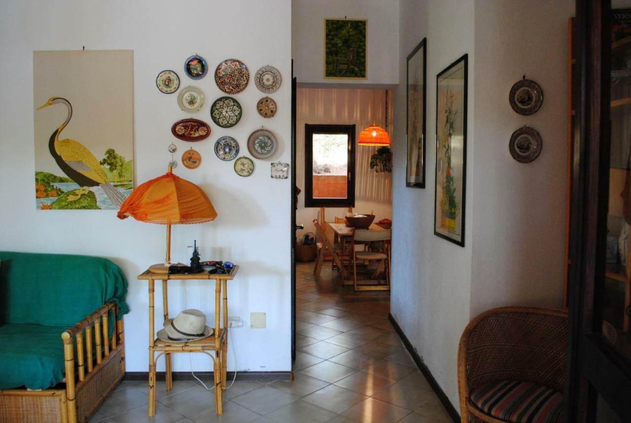 Via Dei Pini Villa Fort Village Bagian luar foto